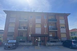 Appartamento di 85 m² con 3 locali e box auto a Ca