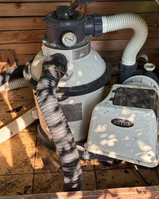 Pompa sabbia + clorinatore + robot piscina Intex