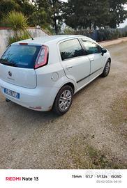 autovettura fiat punto