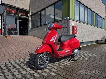 Vespa GTS 300 Super