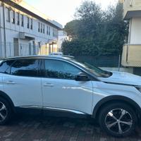 Peugeot 3008 BlueHDI 130 cv S&S EAT8 Allure