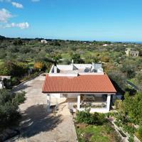 VILLA SINGOLA A POLIGNANO A MARE