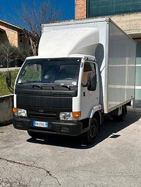 Nissan cabstar furgonato