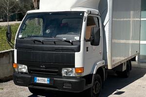 Nissan cabstar furgonato