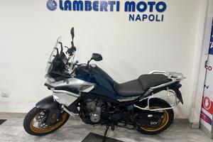 CF MOTO MT 800 07/2023 - 8826 KM