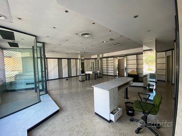 Locale commerciale 140mq