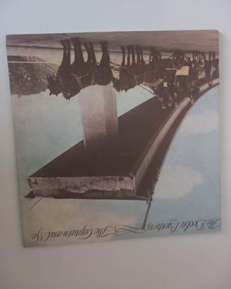  THE  CAPTAIN  AND  ME / The  Doobie  Brothers