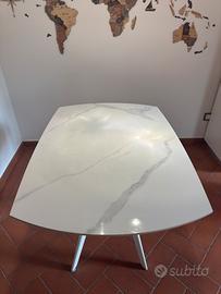 Tavolo gres porcellanato+4 poltroncine