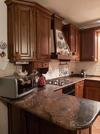 cucina completa in legno