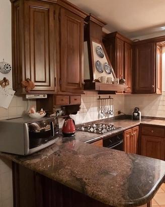 cucina completa in legno