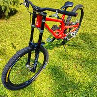 Commencal Furious M Downhill