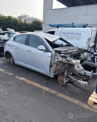 Ricambi Alfa Romeo Giulietta 1.4 Benz/Gpl 2015