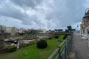 UFFICIO A POZZUOLI