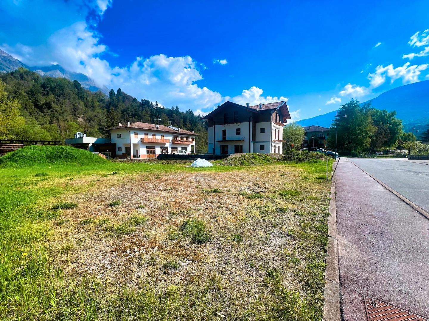 Terreno edificabile con vincolo di residenza ordin - Vista 5