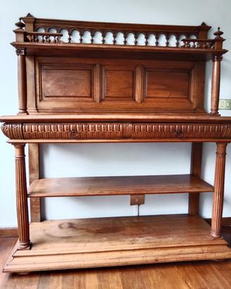 Credenza antica