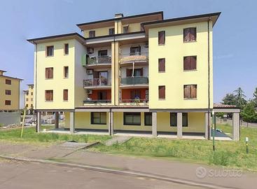 Appartamento a Casalgrande, 3 locali