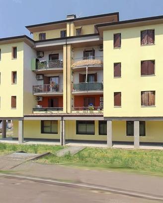 Appartamento a Casalgrande, 3 locali