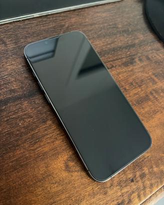 Iphone 13pro batt. Nuova, live difetto fotocamera