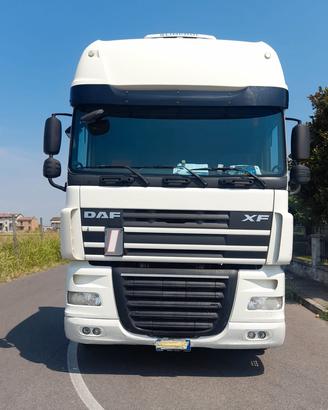 Trattore stradale Daf 460