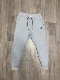 Nike tech pants grigi