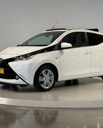 TOYOTA Aygo 1.0 VVT-i 69 CV 5 porte x-wave MMT P