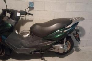 Scooter Suzuki motor