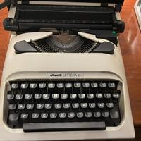 Macchina da scrivere Olivetti 10
