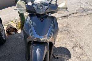Honda sh150i abs