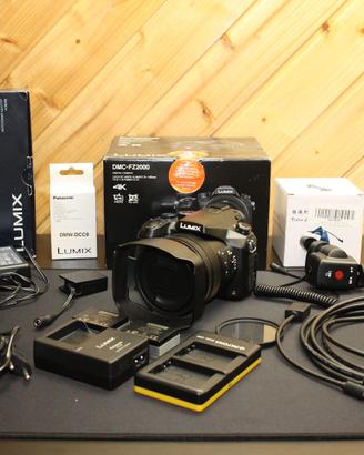 Panasonic Lumix FZ2000 Bridge Camera Streaming KIT