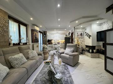 CASA SEMINDIPENDENTE A TORINO