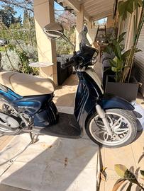 Motorino Aprilia Scarabeo 100