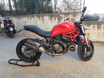 Ducati Monster 821 2015