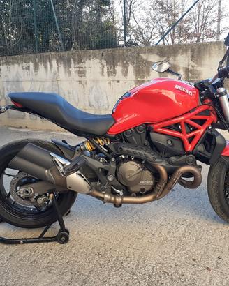 Ducati Monster 821 2015