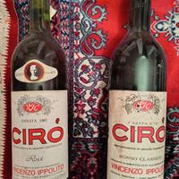 2 bottiglie di vino Vincenzo Ippolito "Cirò"