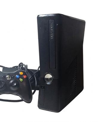 Xbox 360 slim 
