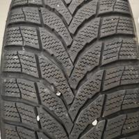 Gomme Nexen 225/60/R18 invernali M S