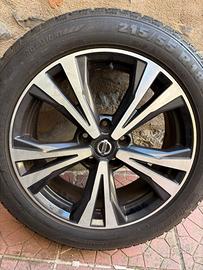SET COMPLETO GOMME E CERCHI IN LEGA NISSAN QASHQAI