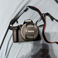 Canon 2000D + obiettivo
