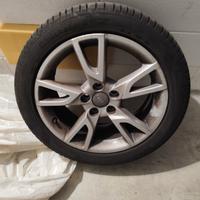 Cerchi da 17  e tappetini di gomma Audi A3.