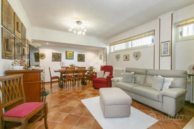 5 LOCALI A FONTE NUOVA