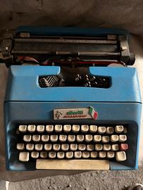 Macchina da scrivere 
