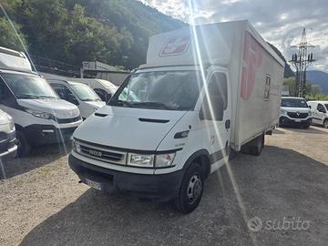 IVECO cassone 5m con centina alza/bassa 35c17 H
