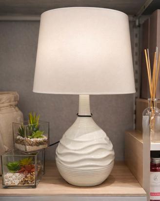 Lampada da comodino in ceramica bianca