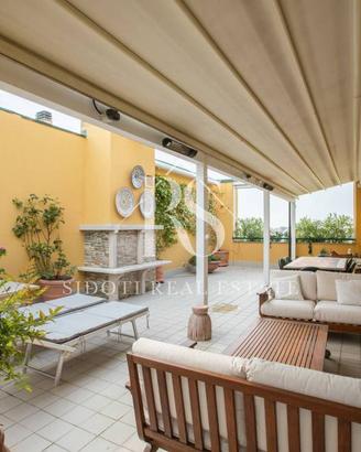 Attico / Mansarda di 268 m² con 5 locali e box aut
