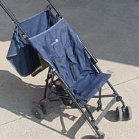 Passeggino ultra leggero.
