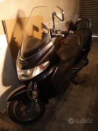 Suzuki Burgman AN 400