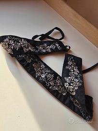 cintura nera con pailettes argento