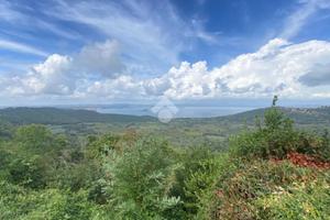 ATTICO A MONTEFIASCONE