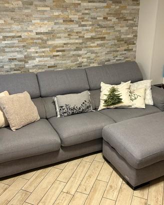 Divano Poltrone Sofà con pouf contenitore