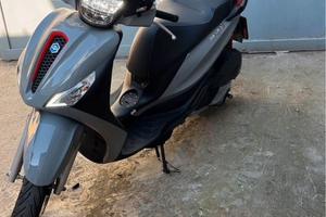piaggio medley 125 s abs con targa polacca
